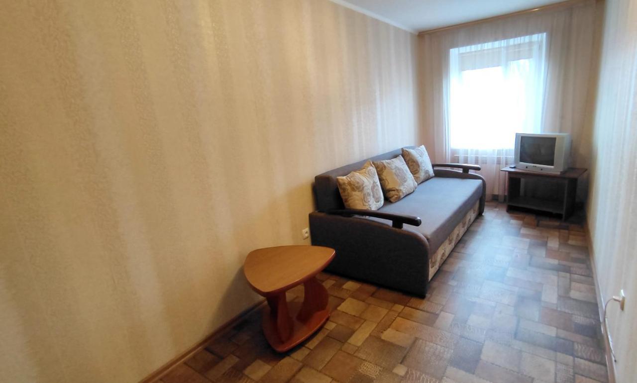 Двухкомнатные Апартаменты Центр Mystetsʹka 3 Kr Apartments Kryvyj Rih Exteriér fotografie