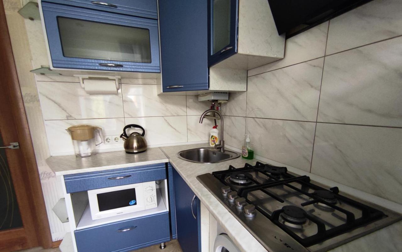 Двухкомнатные Апартаменты Центр Mystetsʹka 3 Kr Apartments Kryvyj Rih Exteriér fotografie