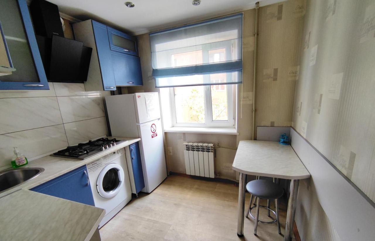 Двухкомнатные Апартаменты Центр Mystetsʹka 3 Kr Apartments Kryvyj Rih Exteriér fotografie